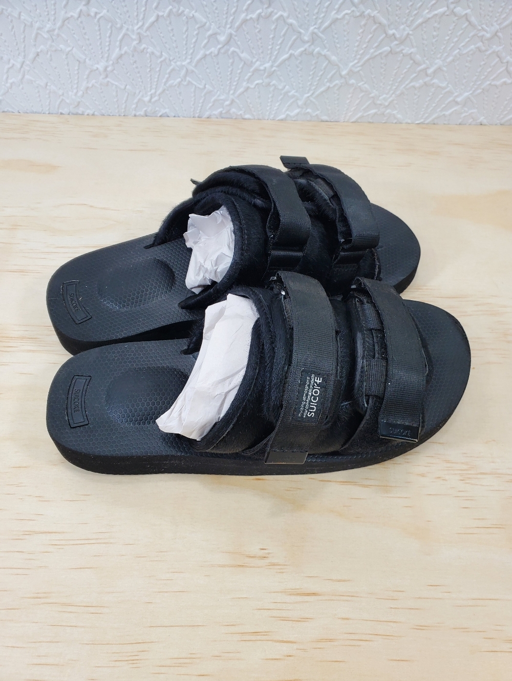 Suicoke Black Slides - Picture 3 of 10